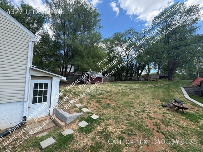 Photo - 4327 Lela Ave NE