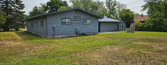 Photo - 315 N Oak St