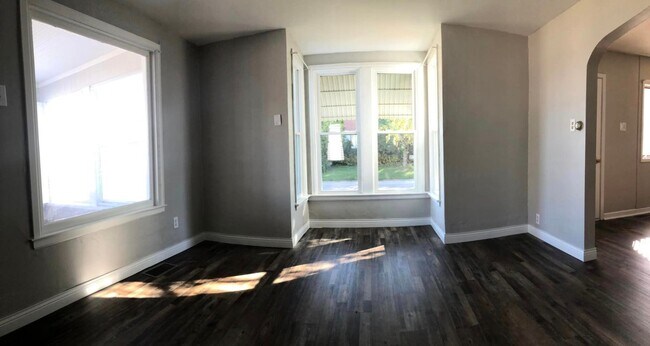 Photo - 609 Blackhawk St