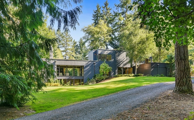 Contemporary Estate Retreat on 5 Acres in ... - Contemporary Estate Retreat on 5 Acres in ... Casa