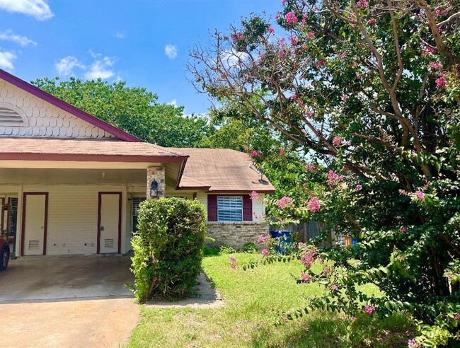 Photo - 7902 Brodie Ln Townhome