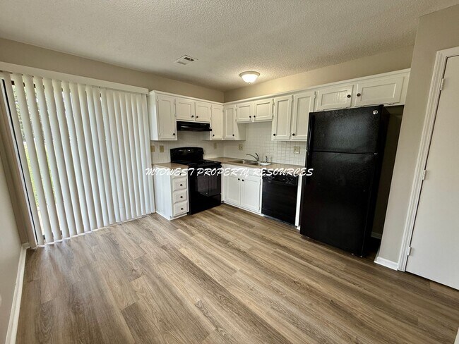 512 Sky Vue Dr