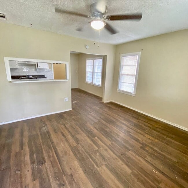 Photo - Handyman Special $0 First Month's Rent / “You fix, you SAVE BIG!!” Contact Diane for details: 806...