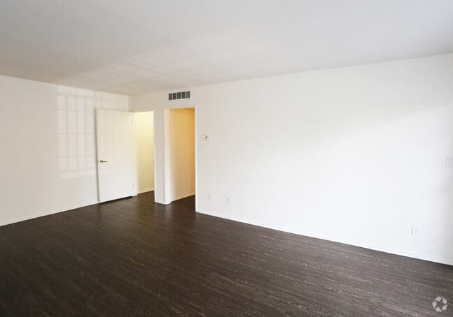 2BR, 2BA-Bedroom