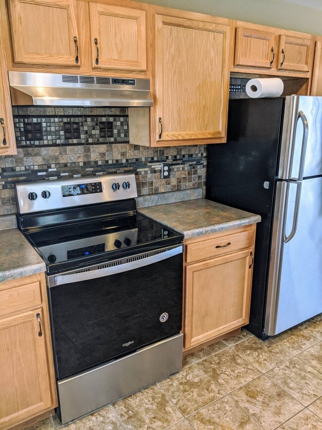 Photo - 536 Metomen St