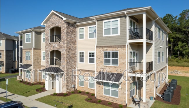 Photo - 210 Grove Cir Unidad APT. 202