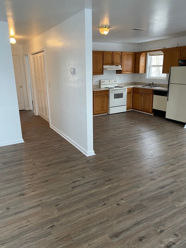 209 Pebble Creek Dr Unit D