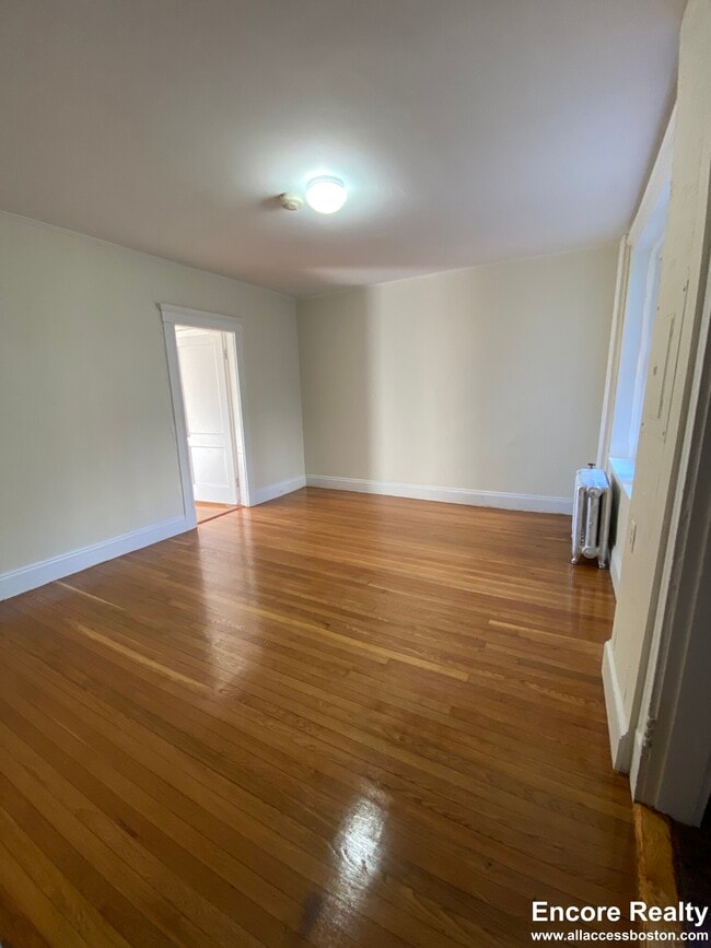 Building Photo - 464 Commonwealth Ave Rental