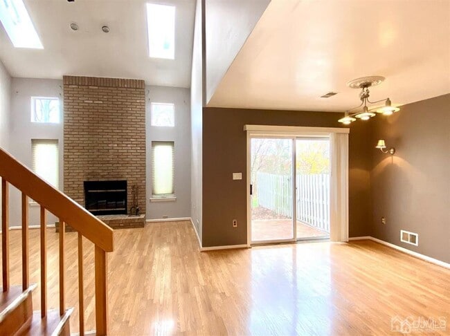 104 Nathan Dr