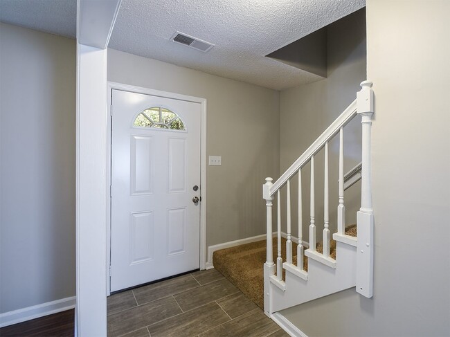 Photo - Newly renovated 4 bed, 2 bath home near Germantown with easy access to 385.