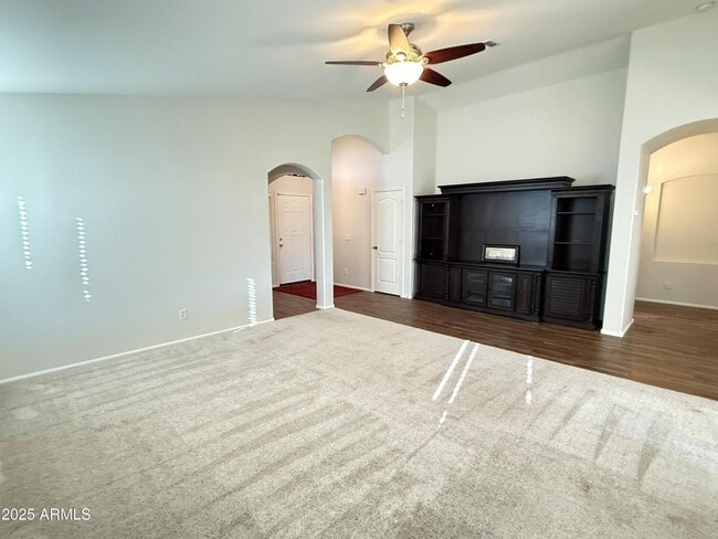 Photo - 605 E Nancy Ave