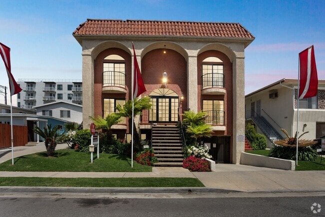 Building Photo - Champlin Properties Rental
