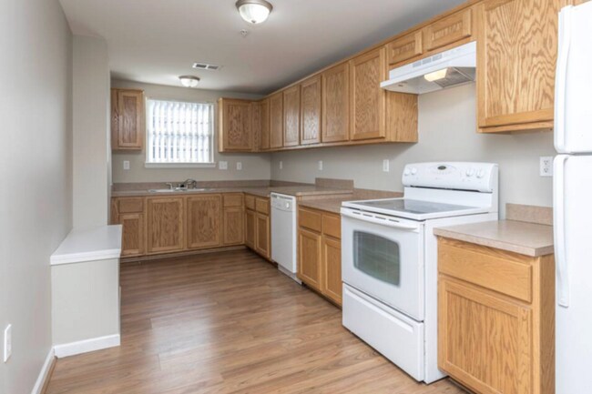 Photo - Towne Center Flats - 14206 Webster Dr.