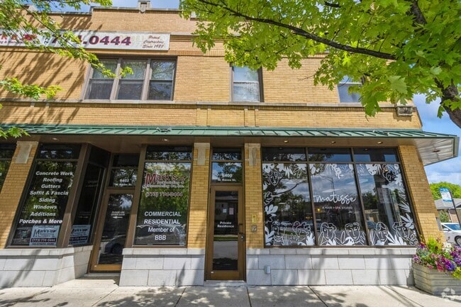 Building Photo - 6400 W Raven St Rental