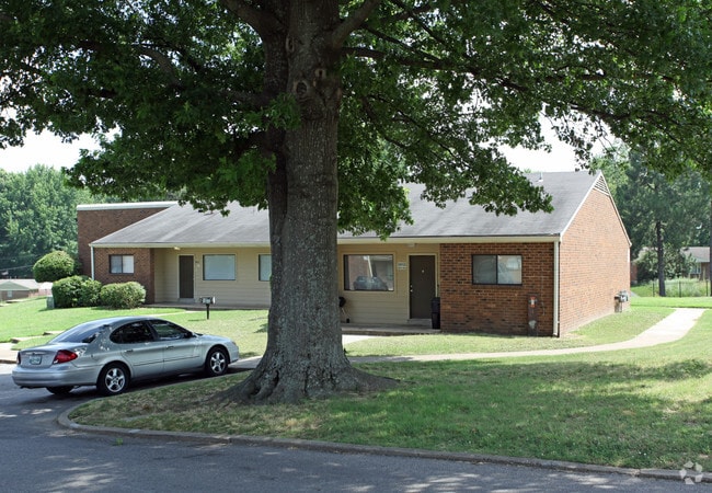 Breezy Point Apartments For Rent in Memphis, TN