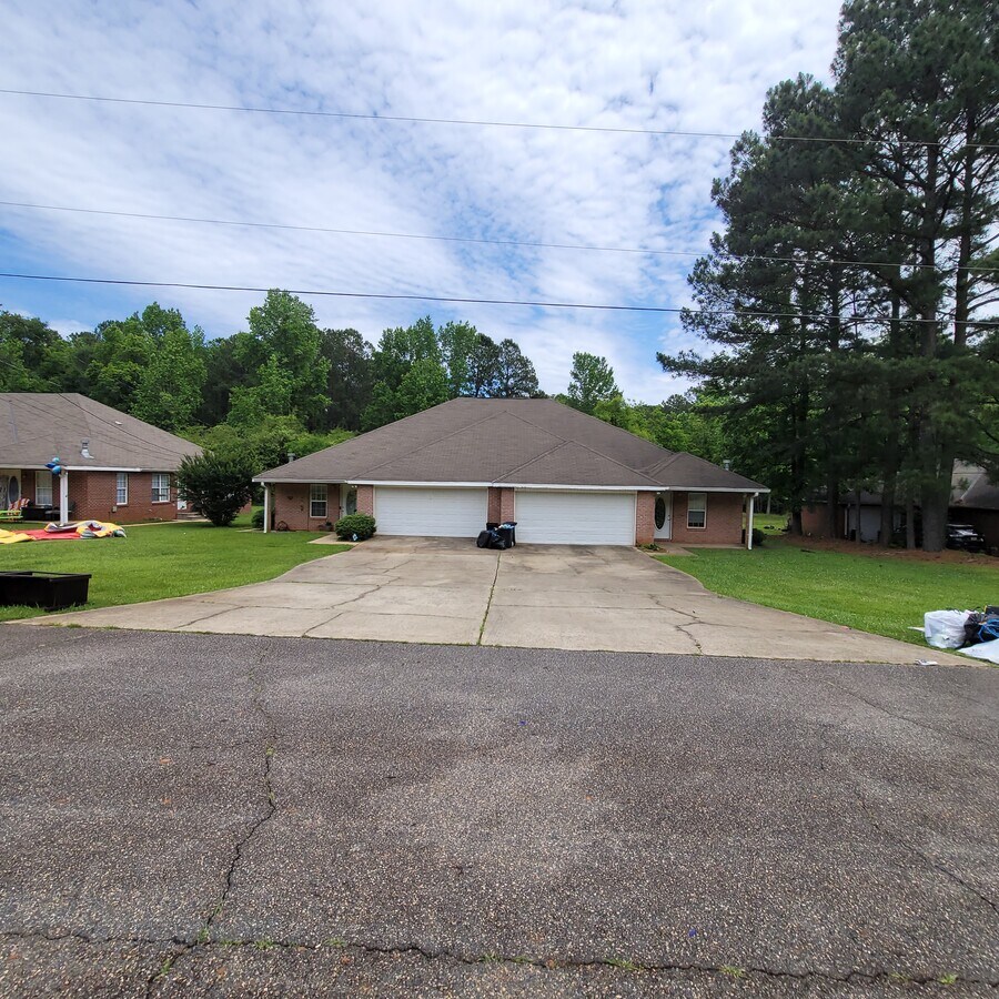 Photo - 140 Kaitlyn Ct Unit 140