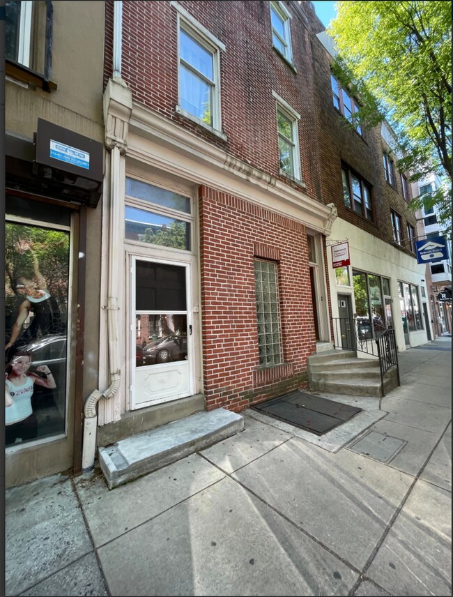 Building Photo - 1626 South St Unit #2