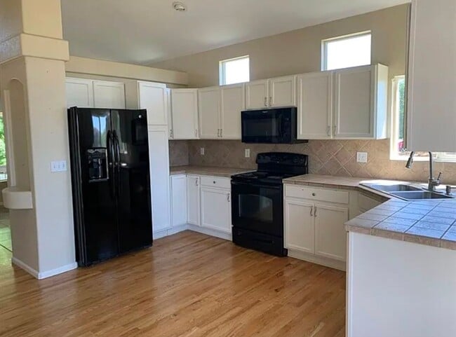 Photo - 4642 E 127th Pl