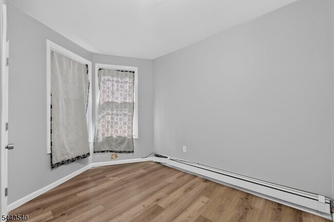 Photo - 437 7th Ave Unit L1