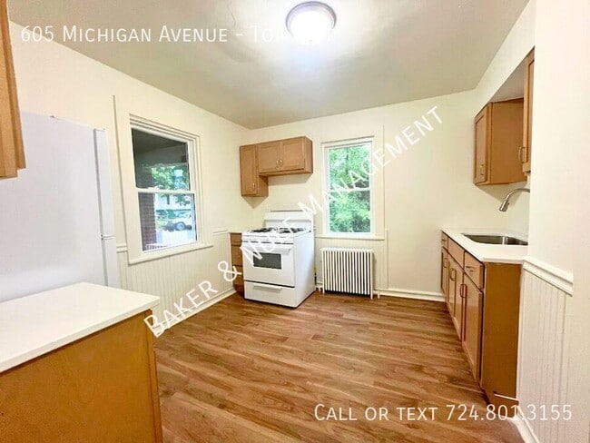 Building Photo - 605 Michigan Ave Unit Top Rental