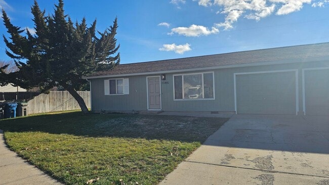 Building Photo - Roxbury Duplex Unit 11455