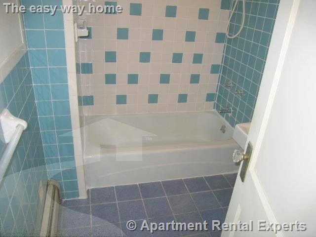 Photo - 79 Clarendon Ave Unit #3