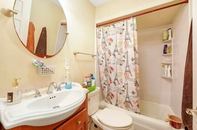 Photo - 530 47th St Unidad #2