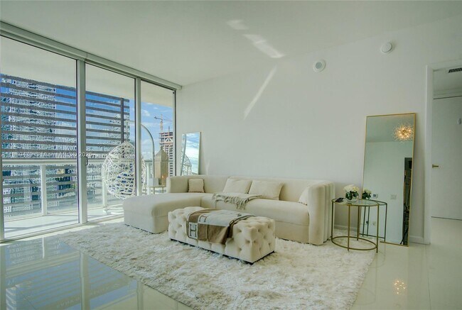 Photo - 495 Brickell Ave Unit 2111