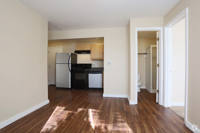 511 S Graham Ave