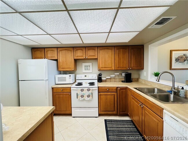 9400 S Ocean Dr Unit 1003 B