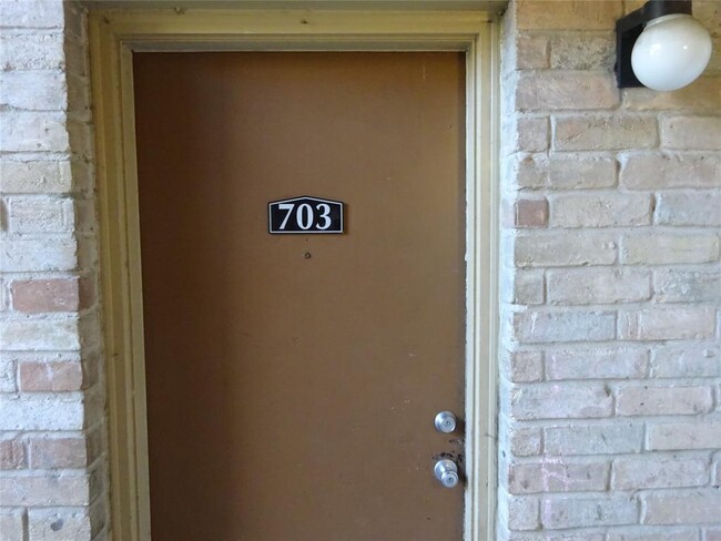 Photo - 16303 Lyons School Rd Condo Unit 703