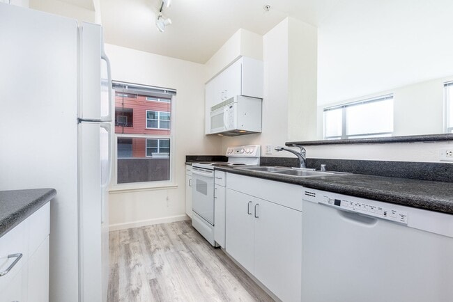 Photo - Spacious Ingleside Heights Condo w/ Private Patio & Parking!