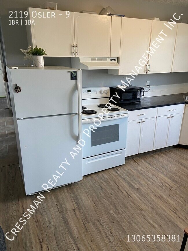 Photo - 1 bed 1 bath APARTMENT located downtown Re... Unit 9