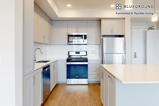 Photo - 825 S Myrtle Ave Unidad FL5-ID10247A