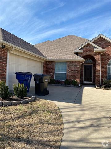 Building Photo - 12811 Greenhaven Dr Rental