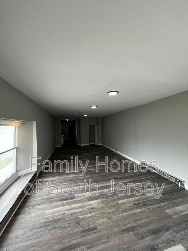Photo - 242 N Broadway Unit 3