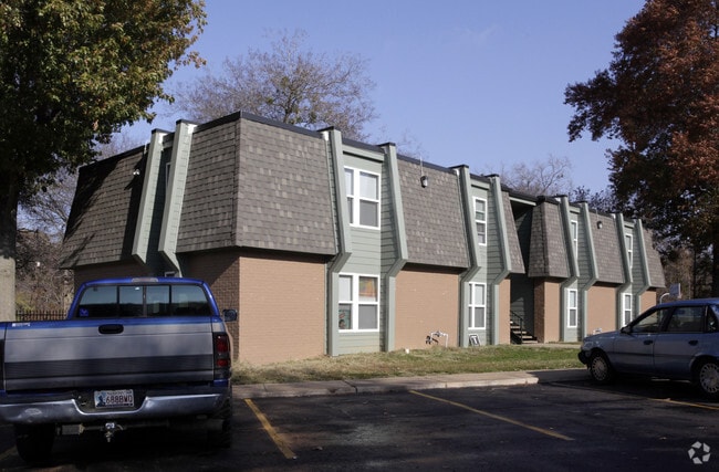 Coweta Apartments