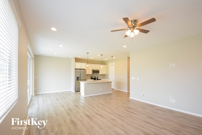 Photo - 10615 Akron St Casa