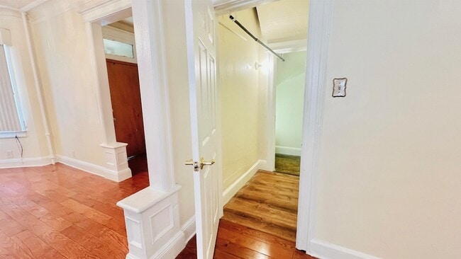 212 Wilkinson Ave Unit 1
