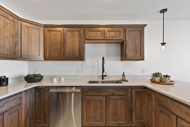 Photo - 2855 Fen Way Unit D