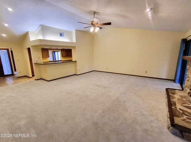 7841 Baymeadows Cir W