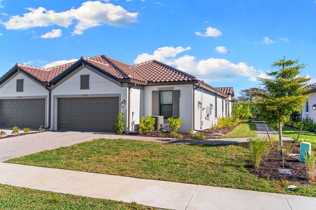 Photo - 15657 Gavello St