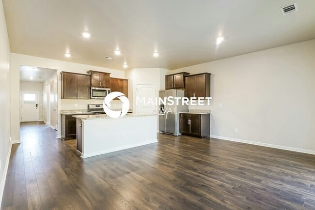 4 Bedroom Pet-Friendly Home in CHELSEA, AL with Main Street Renewal