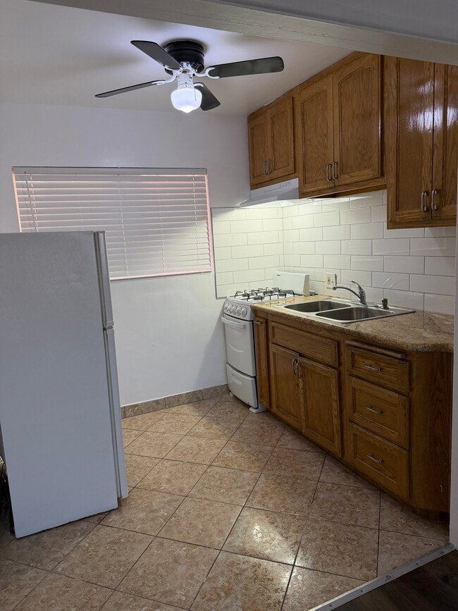 Photo - 916 N Market St Unidad 3