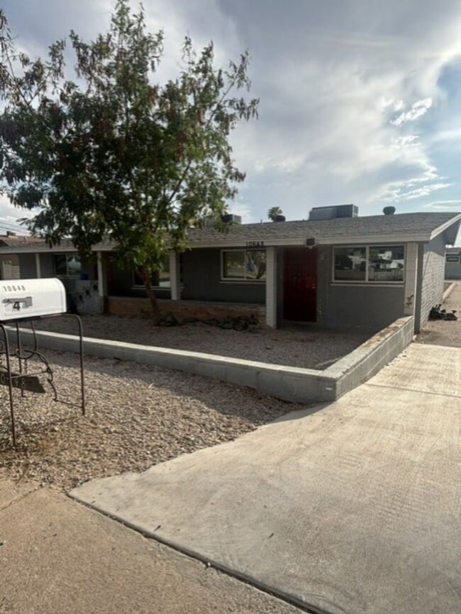 Building Photo - 10648 N 15th Ave Unit 10648 N 15th Ave #2