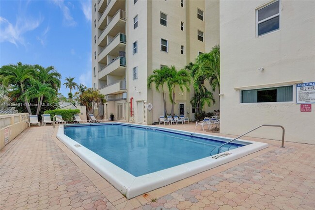 Photo - 900 NE 18th Ave Condo Unit 403