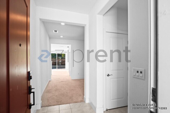 Photo - 194 Wooley Creek Way