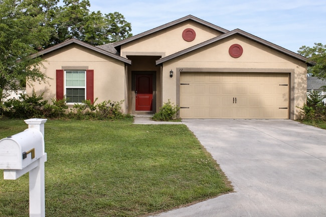 Photo - 72 Brewster Ln