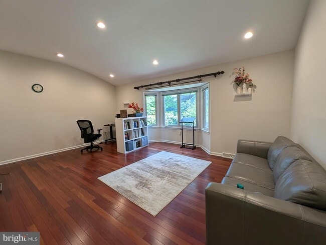 Photo - 419 Kennebec Rd