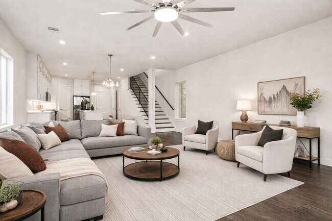 Photo - 111 E 33rd St